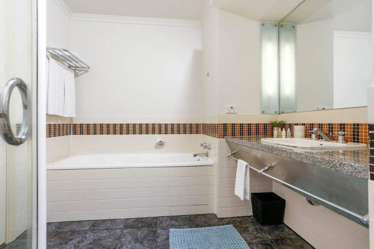 Spacious One Bedroom In The Heritage Hotel! 奥克兰 外观 照片